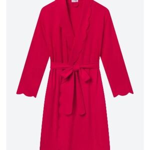 Lake like new small Pima Scallop Robe in Classic Red
